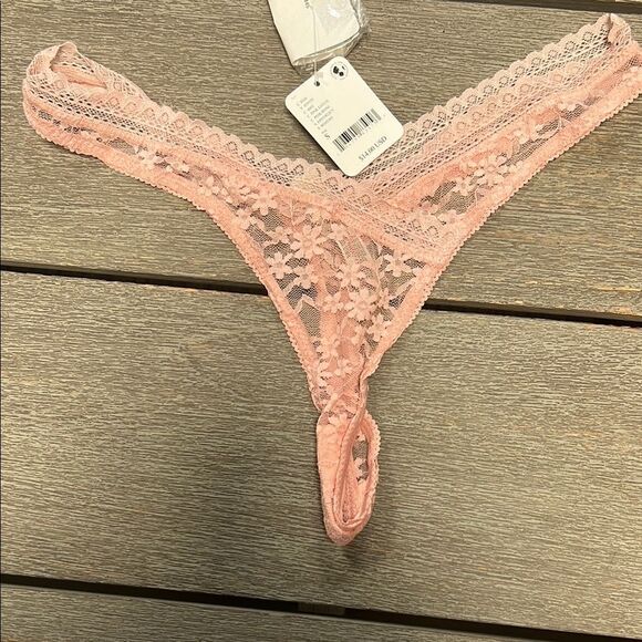 Free People High Cut Daisy Lace Thong Undies Pink Lotus S - Picture 3 of 7